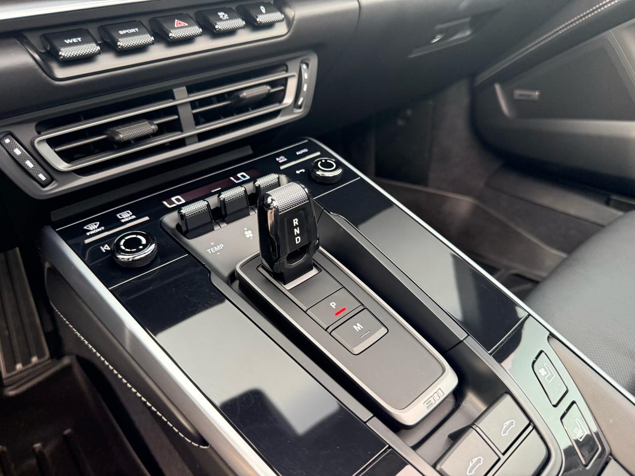 Porsche 911 Targa 4S Coupe 2021