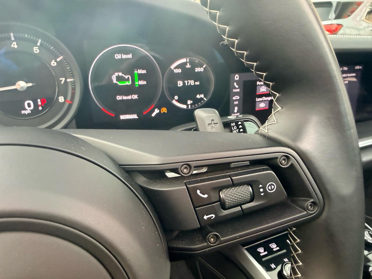 Porsche 911 Targa 4S Coupe 2021