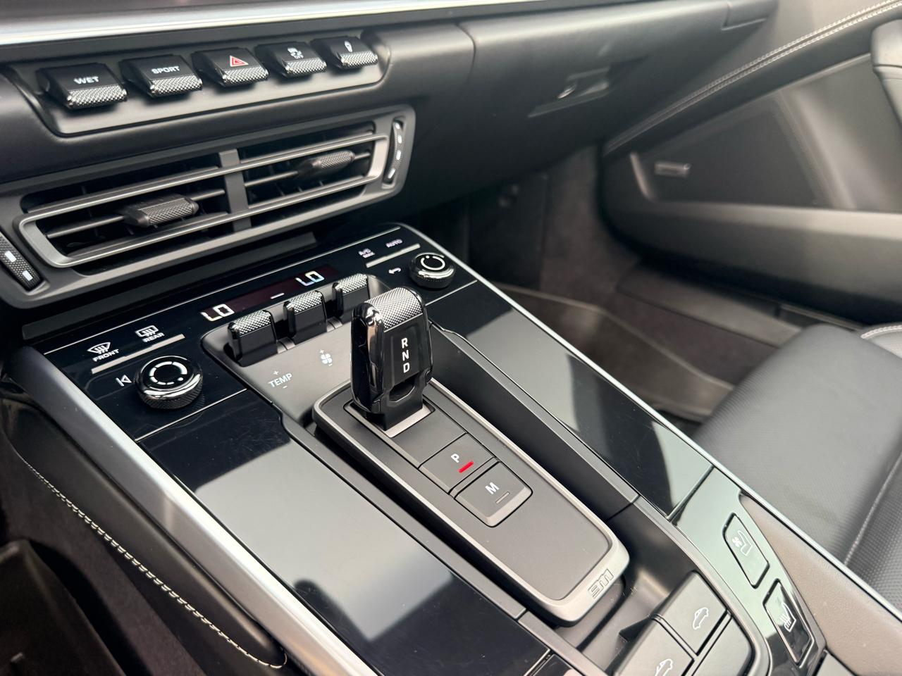 Porsche 911 Targa 4S Coupe 2021