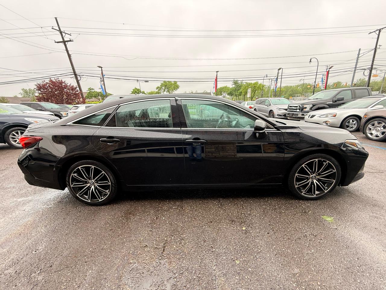 Toyota Avalon XSE 2020