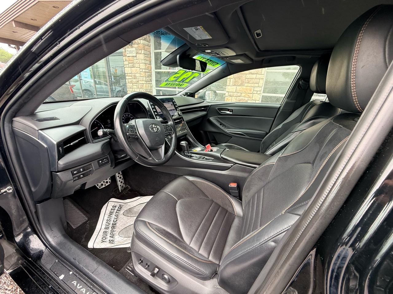Toyota Avalon XSE 2020
