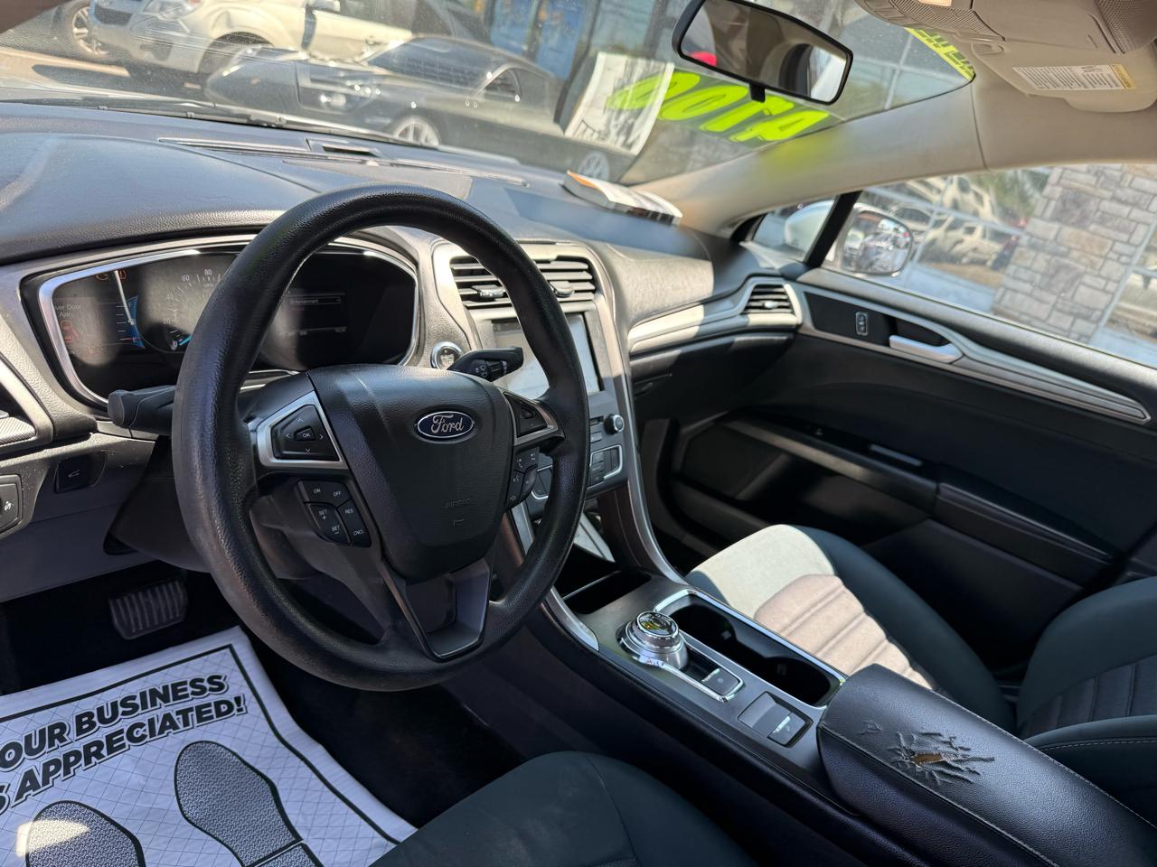 Ford Fusion SE 2017
