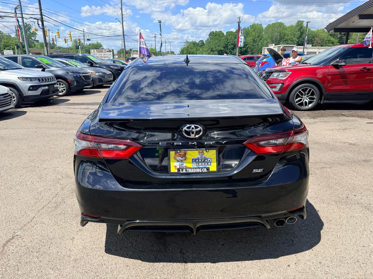 Toyota Camry SE 2022