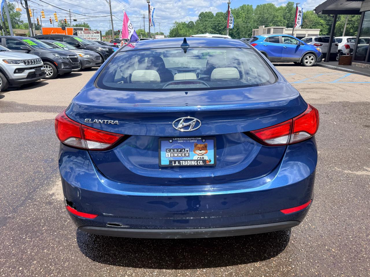 Hyundai Elantra SE 6AT 2016