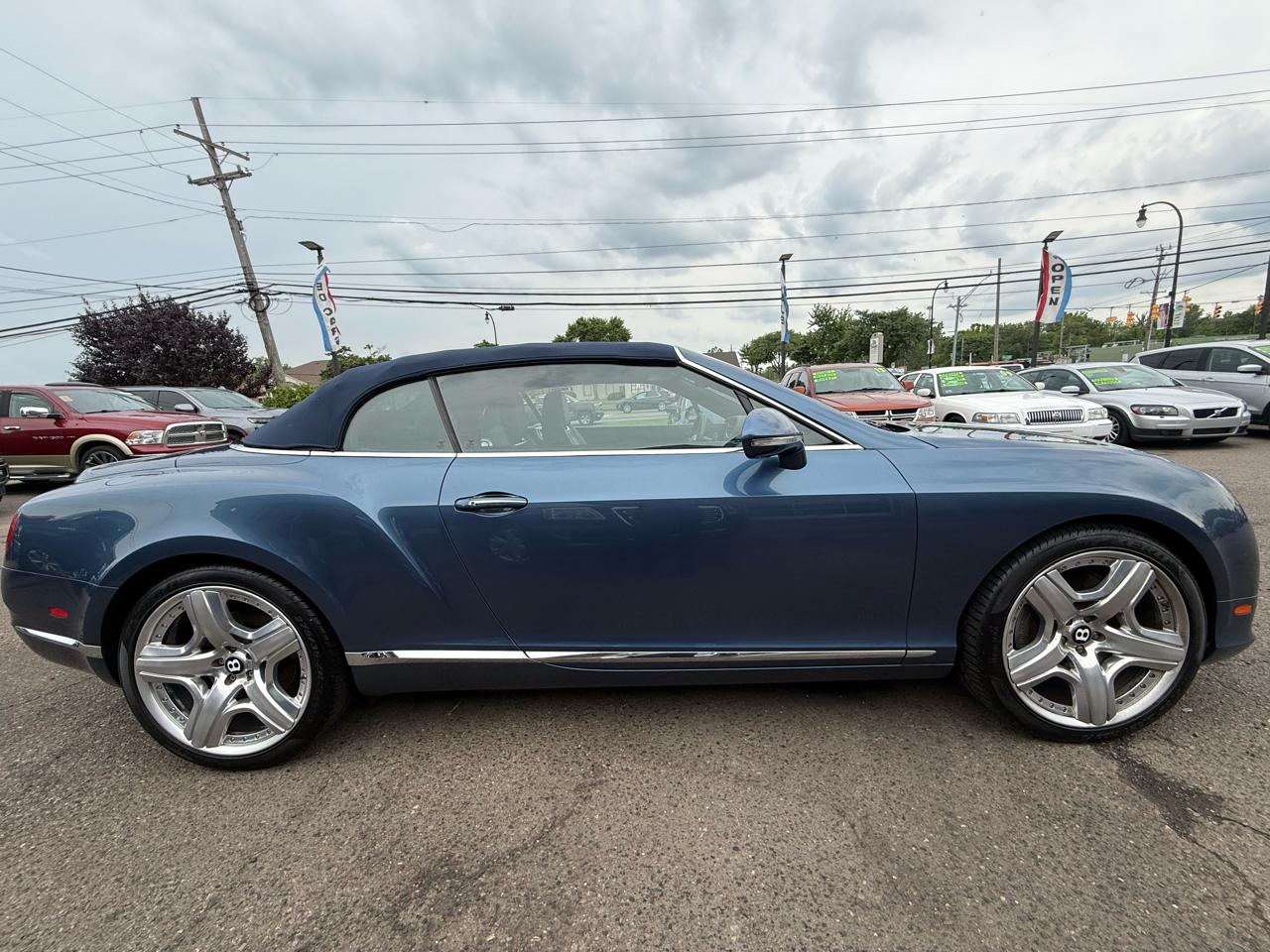 Bentley Continental GTC Convertible 2012