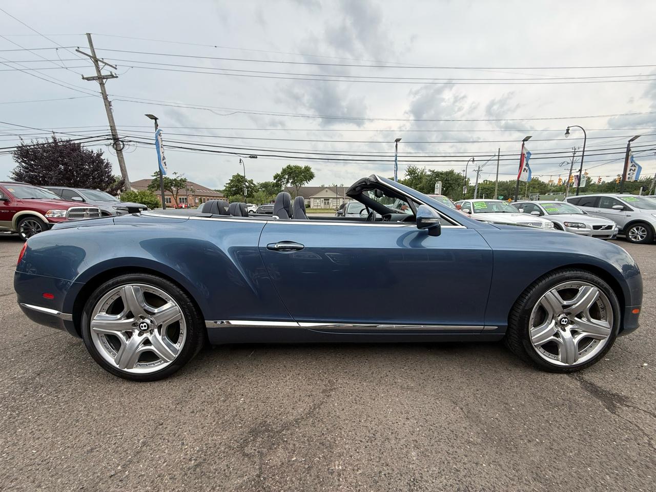 Bentley Continental GTC Convertible 2012