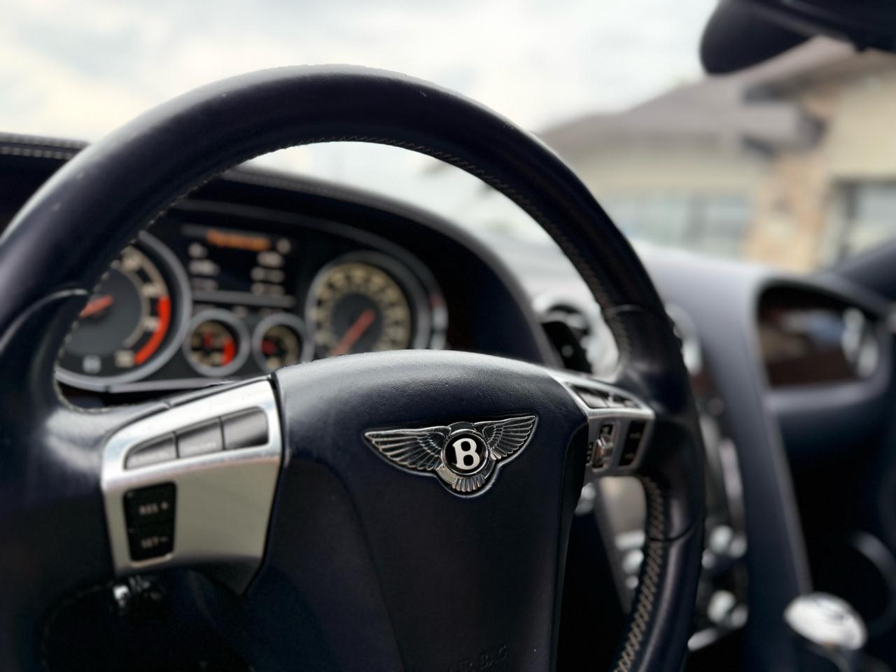 Bentley Continental GTC Convertible 2012