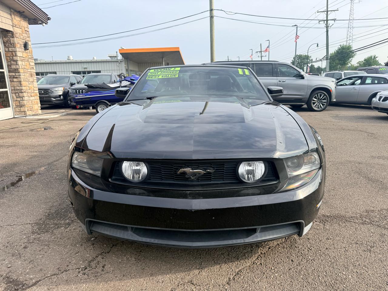 Ford Mustang GT convertible 2011