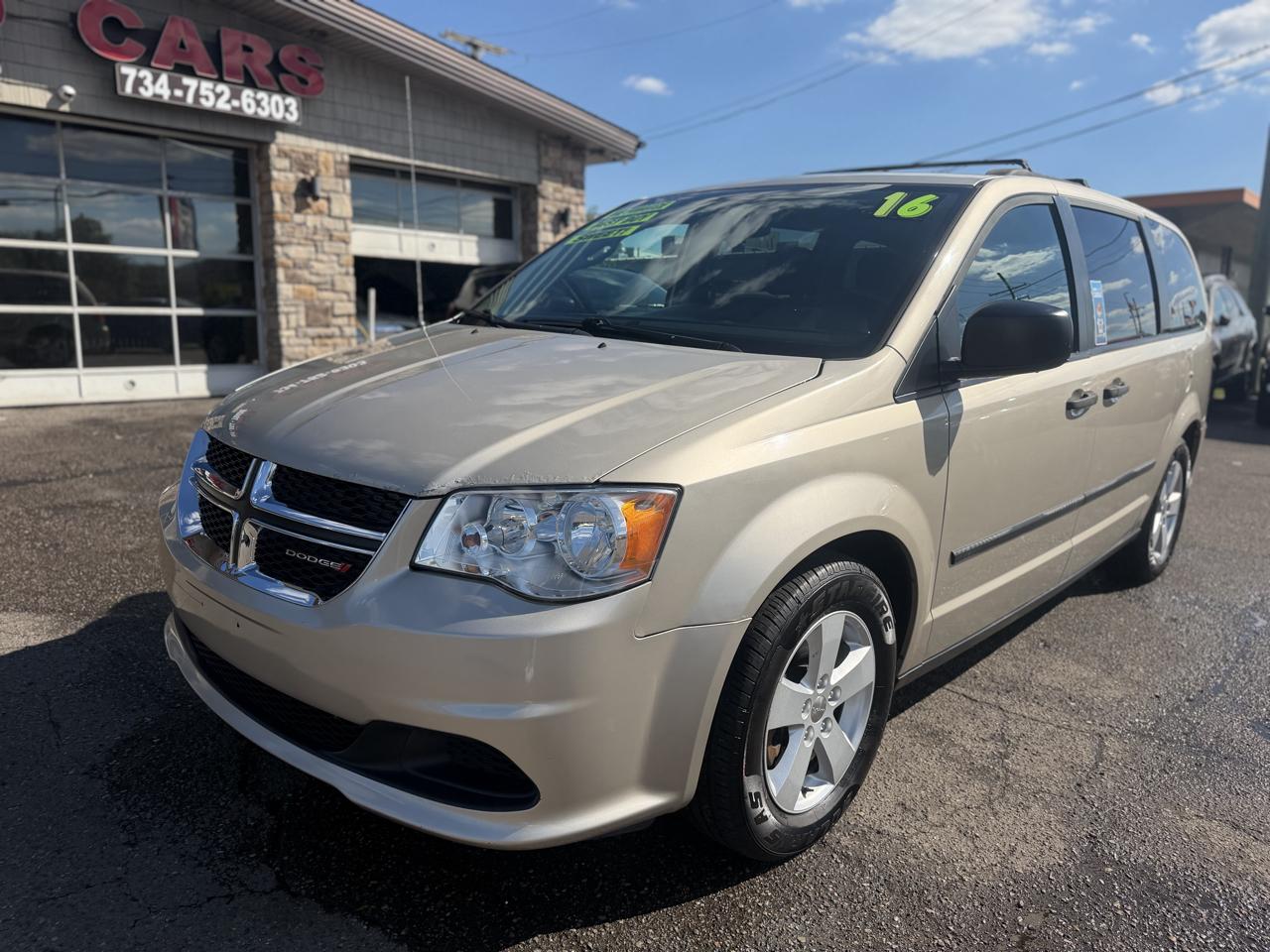 Dodge Grand Caravan photo 3