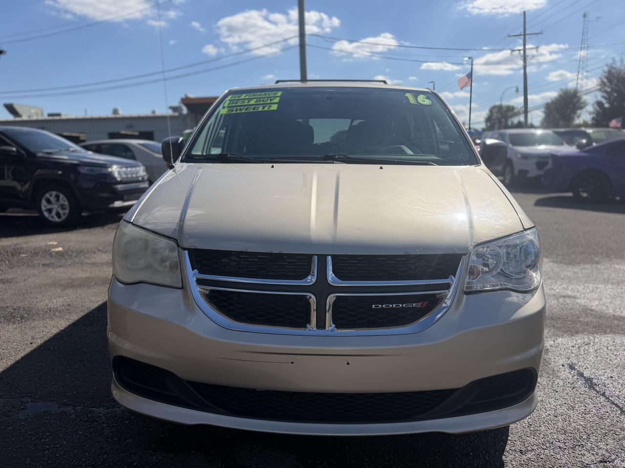 Dodge Grand Caravan photo 4
