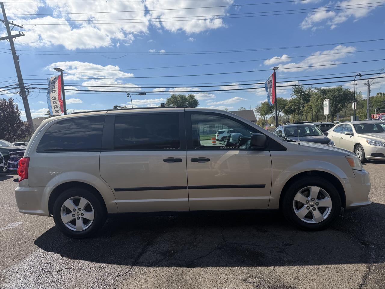 Dodge Grand Caravan photo 6