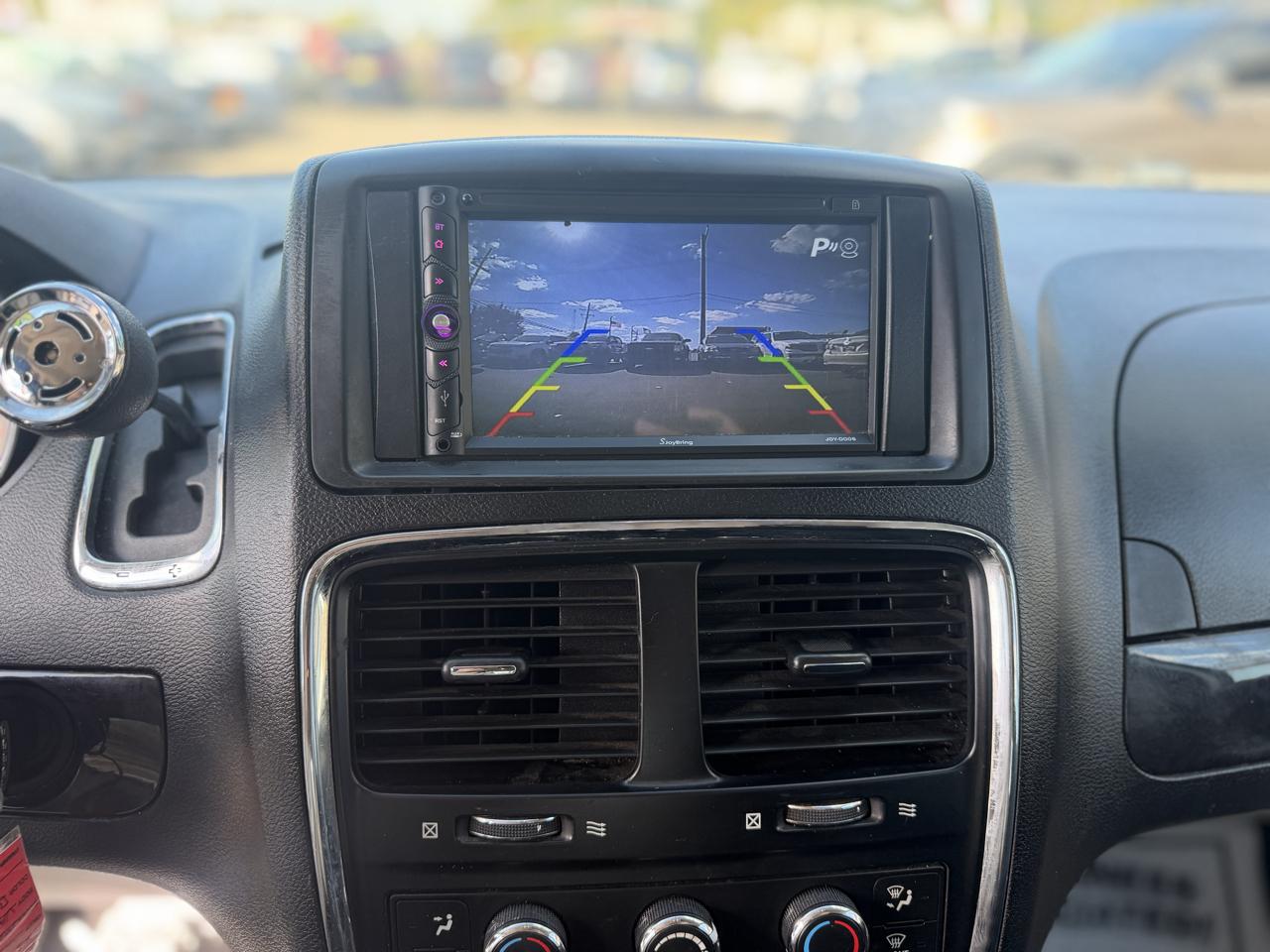 Dodge Grand Caravan photo 17