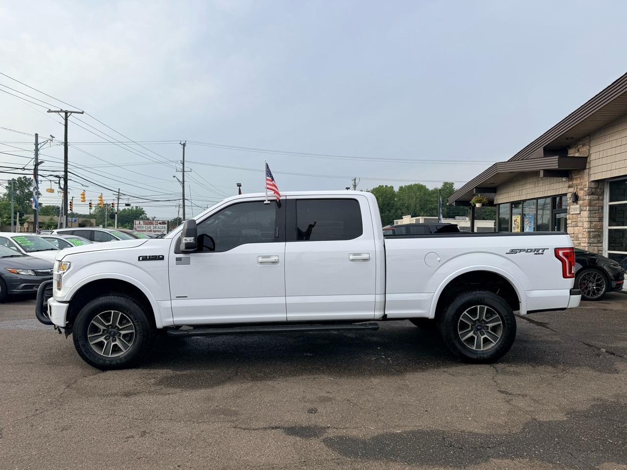 Ford F-150 XLT SuperCrew 5.5-ft. Bed 4WD 2016