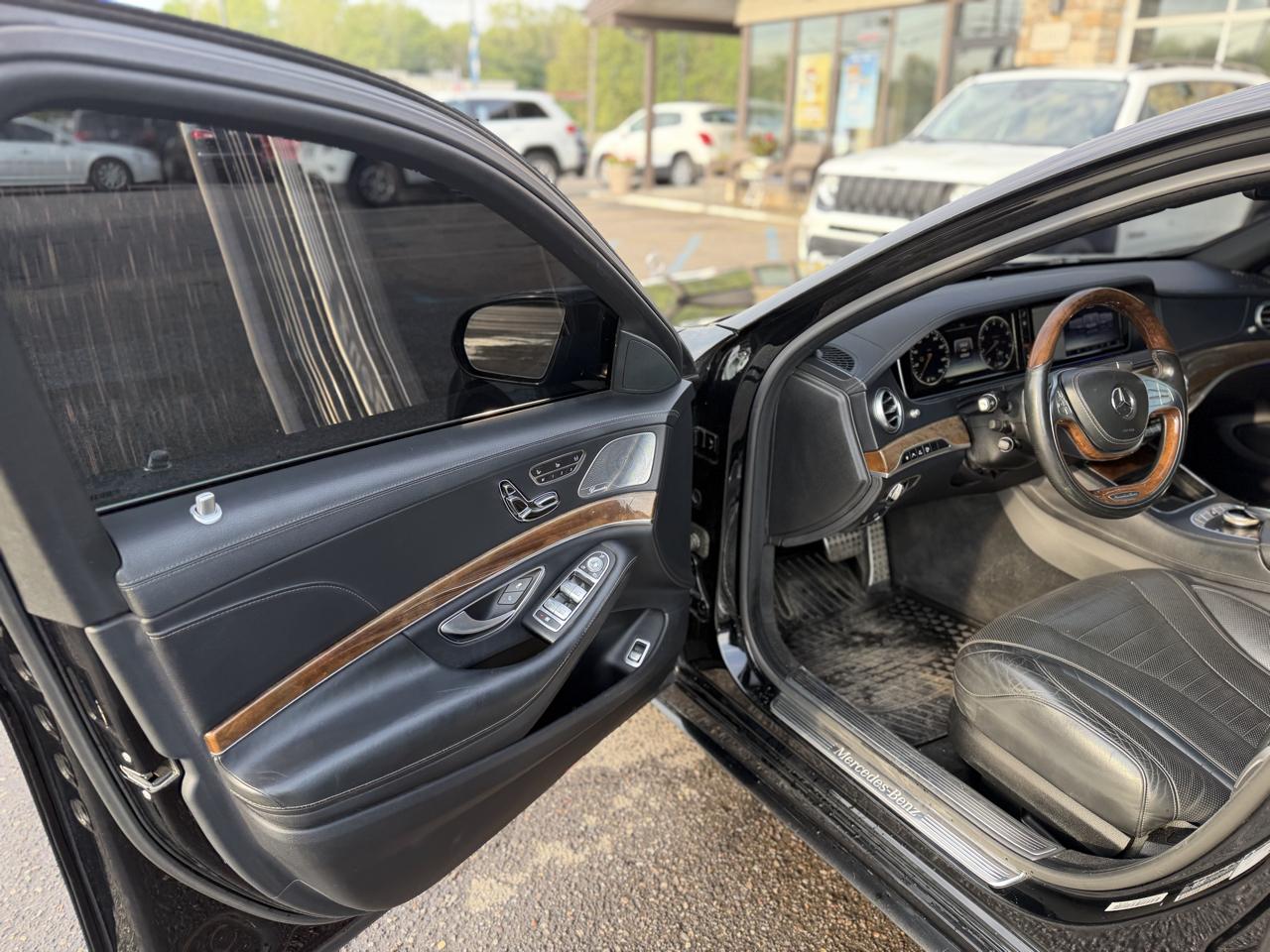 Mercedes-Benz S-Class S550 4MATIC 2016