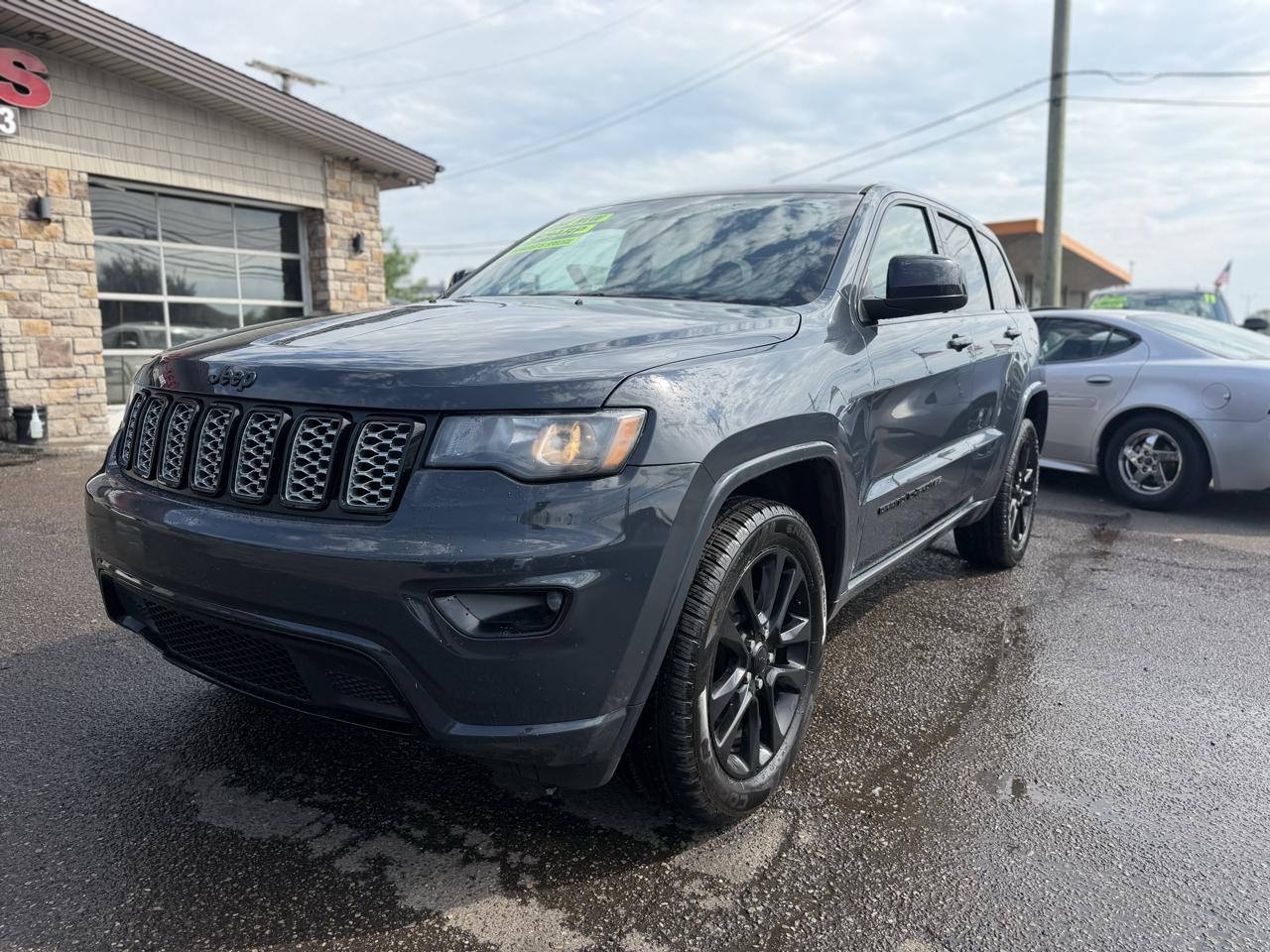 Jeep Grand Cherokee Laredo 4WD 2018