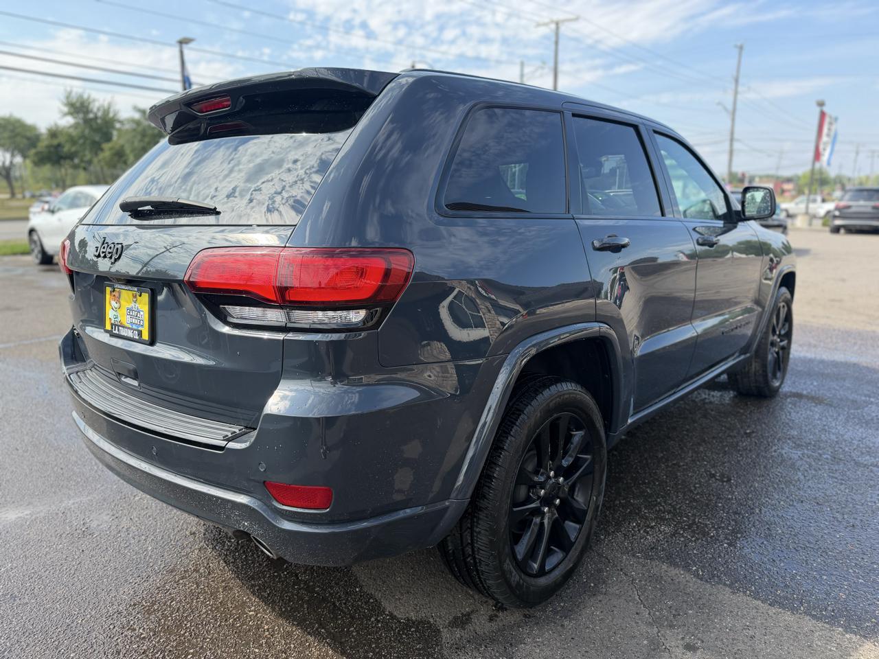 Jeep Grand Cherokee Laredo 4WD 2018
