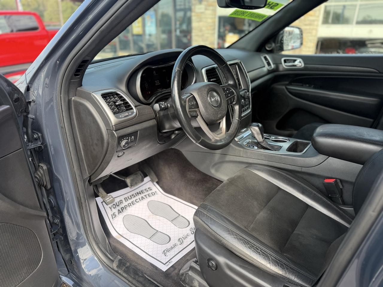 Jeep Grand Cherokee Laredo 4WD 2018