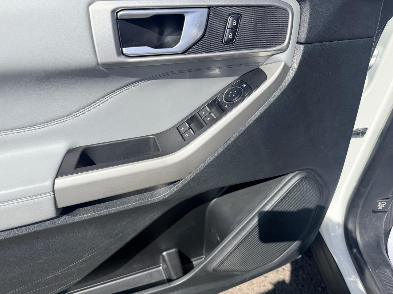 Ford Explorer XLT AWD 2024