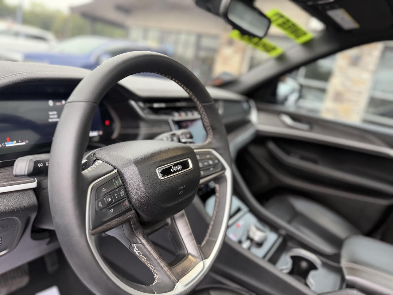 Jeep Grand Cherokee L Limited 4WD 2024