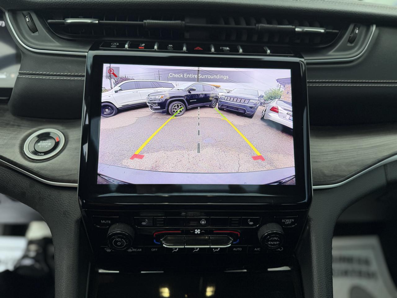 Jeep Grand Cherokee L Limited 4WD 2024
