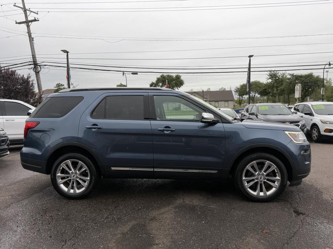 Ford Explorer XLT 4WD 2019