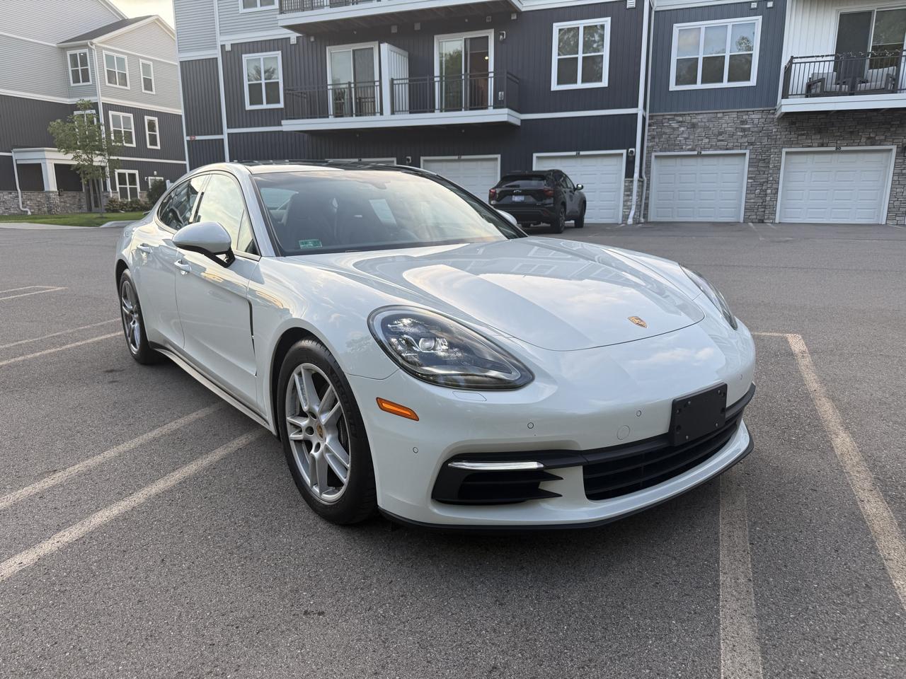 Porsche Panamera 4 2018