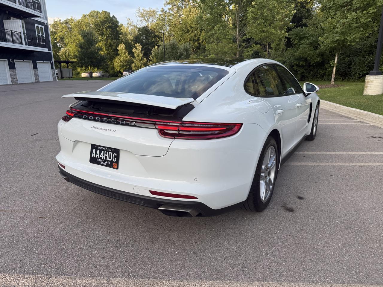 Porsche Panamera 4 2018