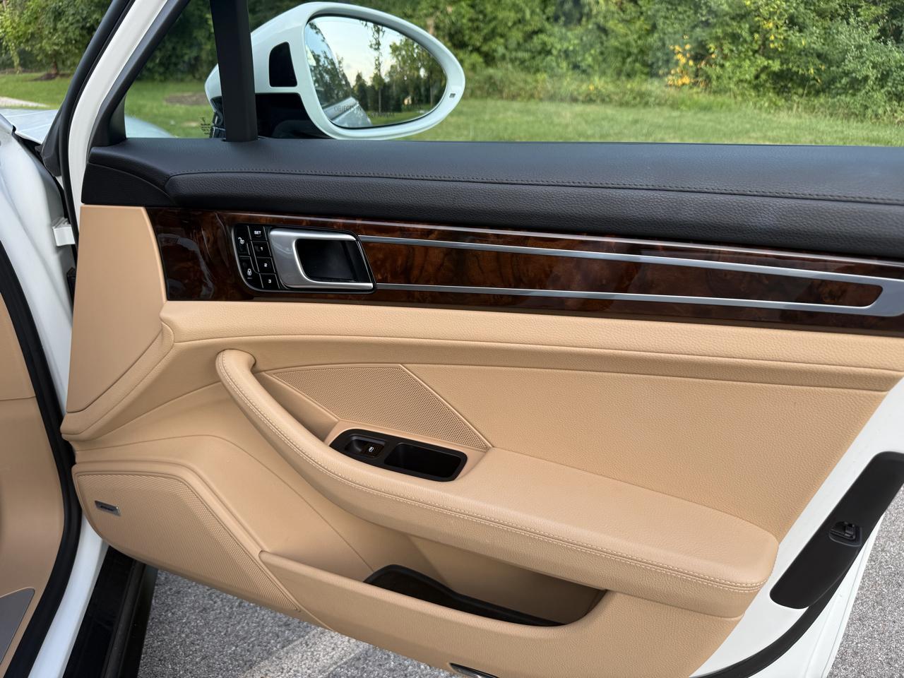 Porsche Panamera 4 2018