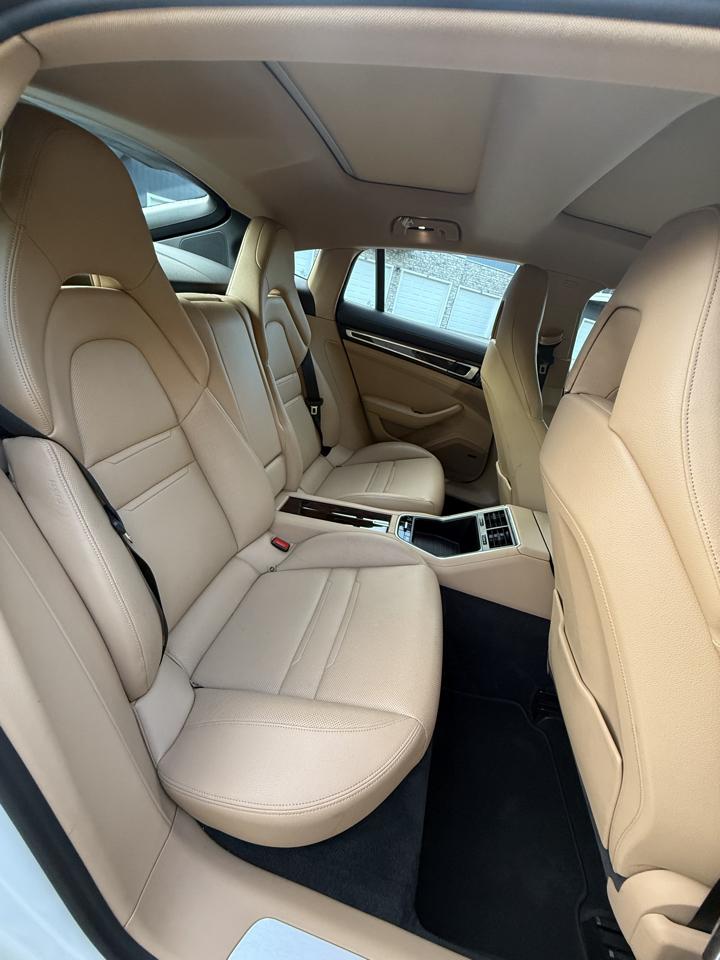 Porsche Panamera 4 2018