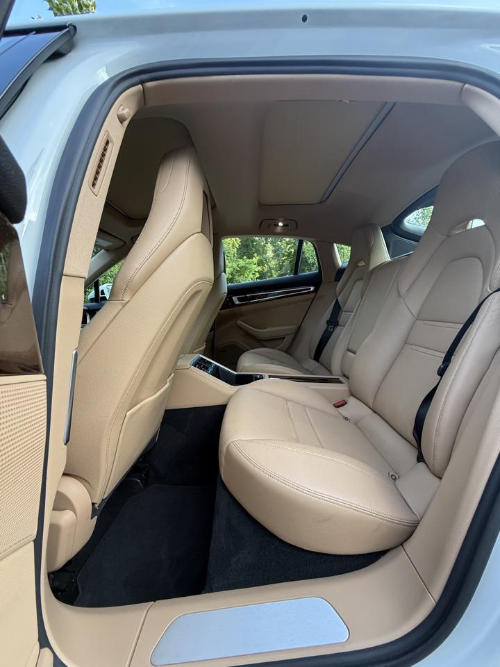 Porsche Panamera 4 2018
