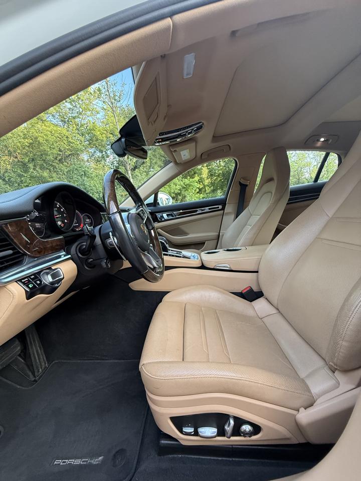 Porsche Panamera 4 2018