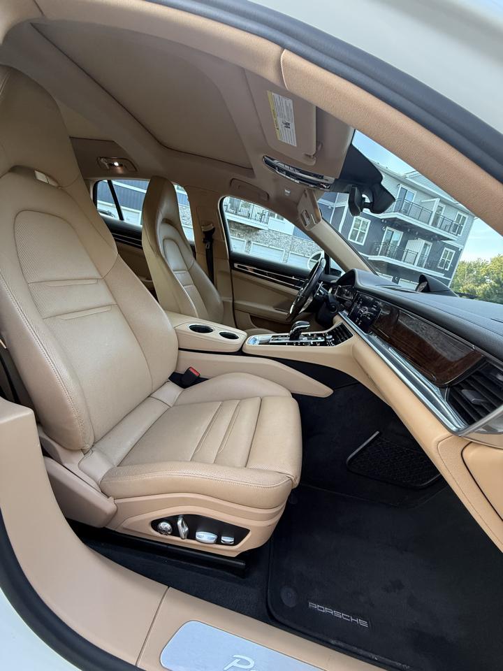 Porsche Panamera 4 2018