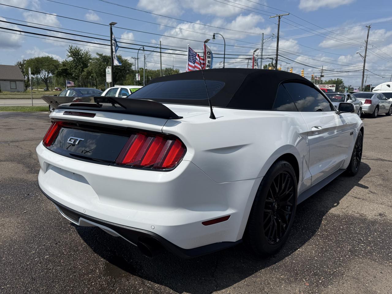 Ford Mustang GT convertible 2017