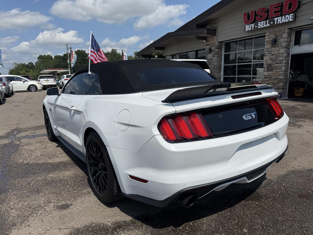 Ford Mustang GT convertible 2017