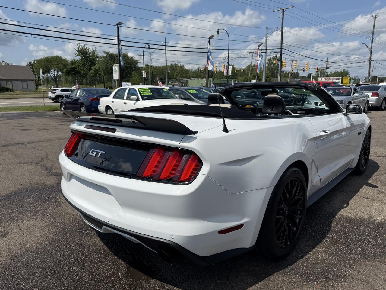 Ford Mustang GT convertible 2017