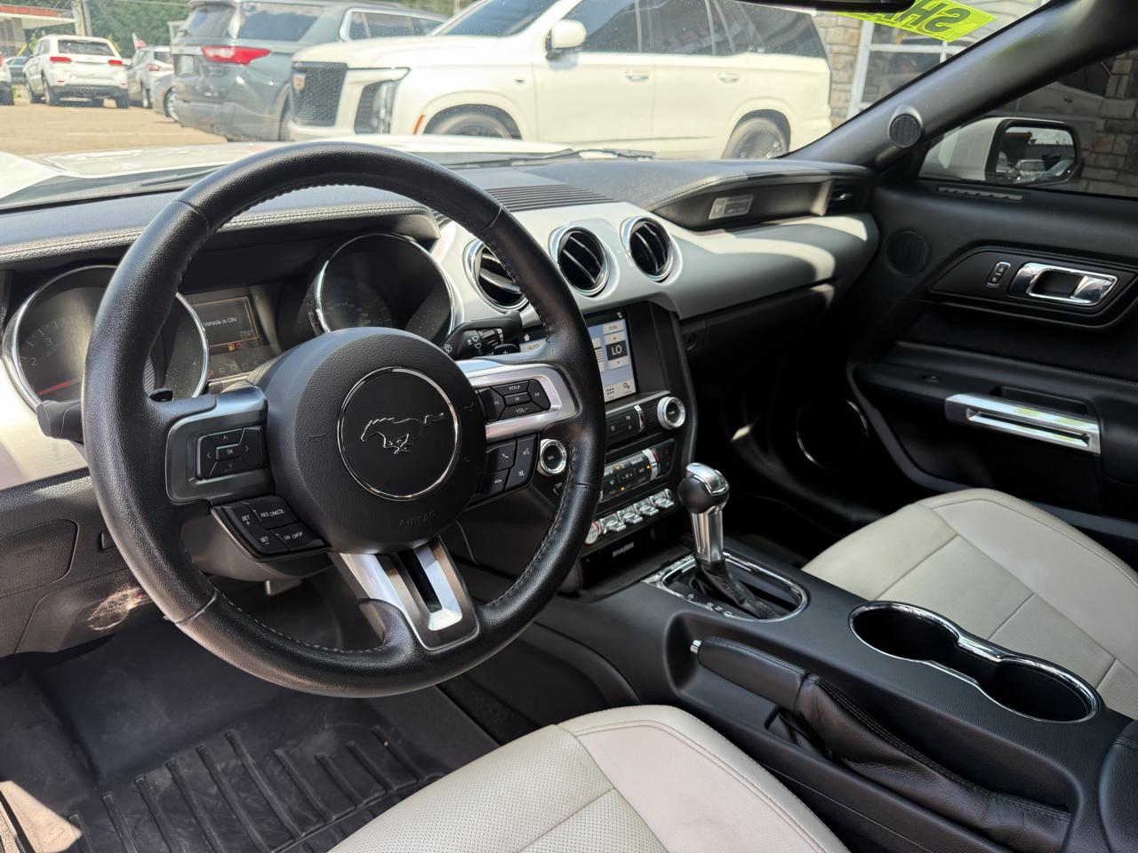Ford Mustang GT convertible 2017