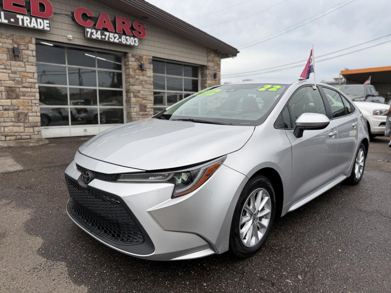 Toyota Corolla LE w/ Premium Pkg2 2022