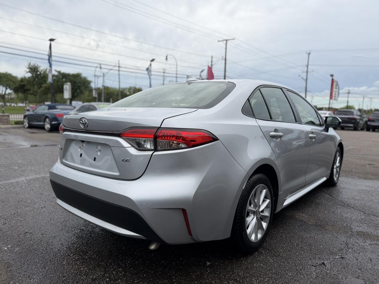 Toyota Corolla LE w/ Premium Pkg2 2022
