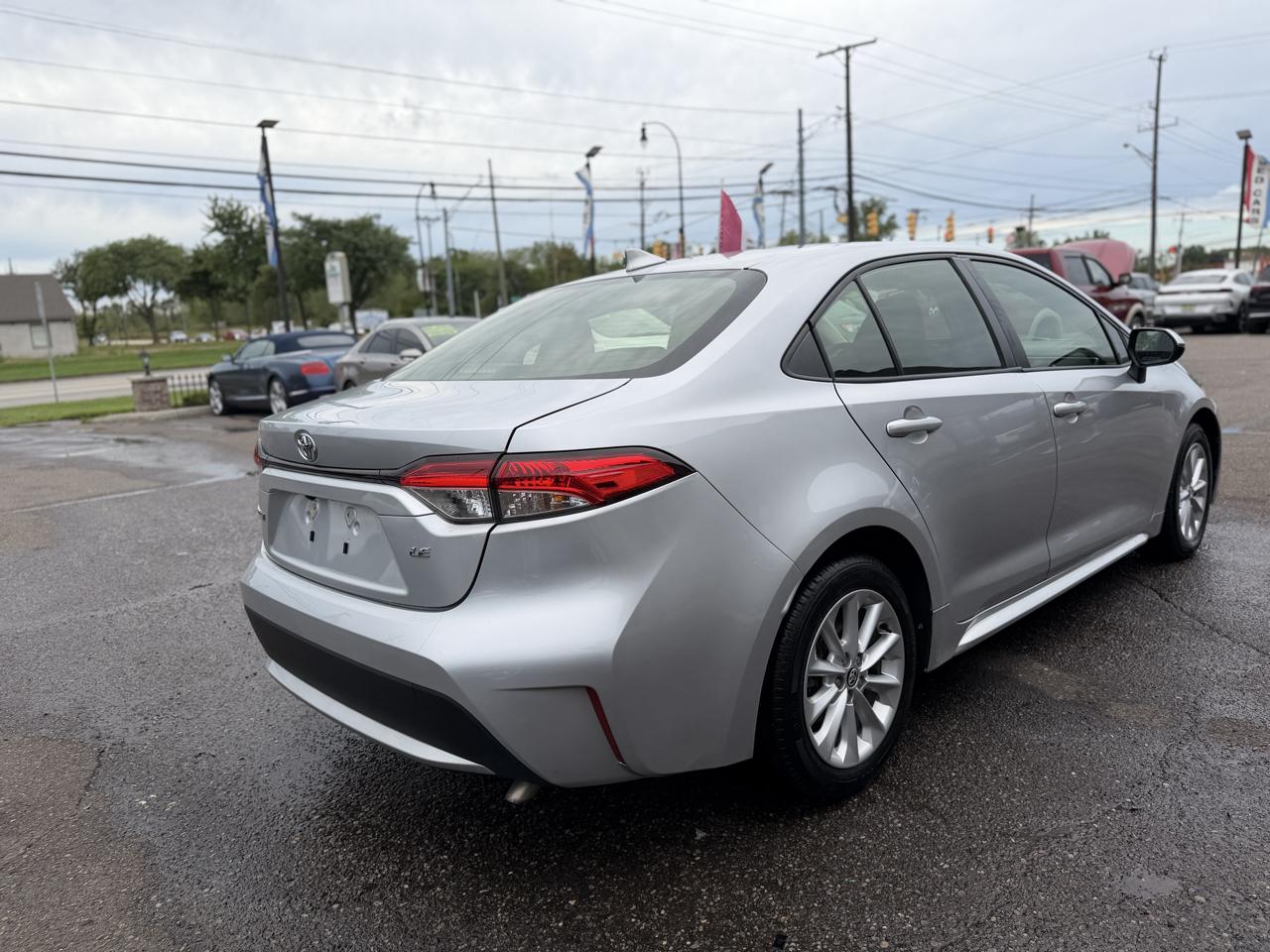 Toyota Corolla LE w/ Premium Pkg2 2022