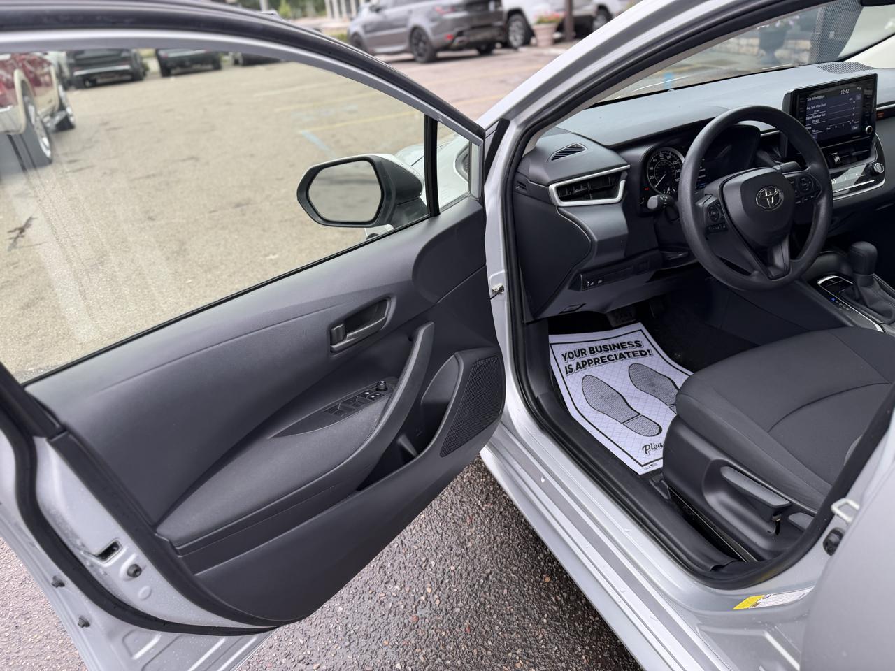 Toyota Corolla LE w/ Premium Pkg2 2022