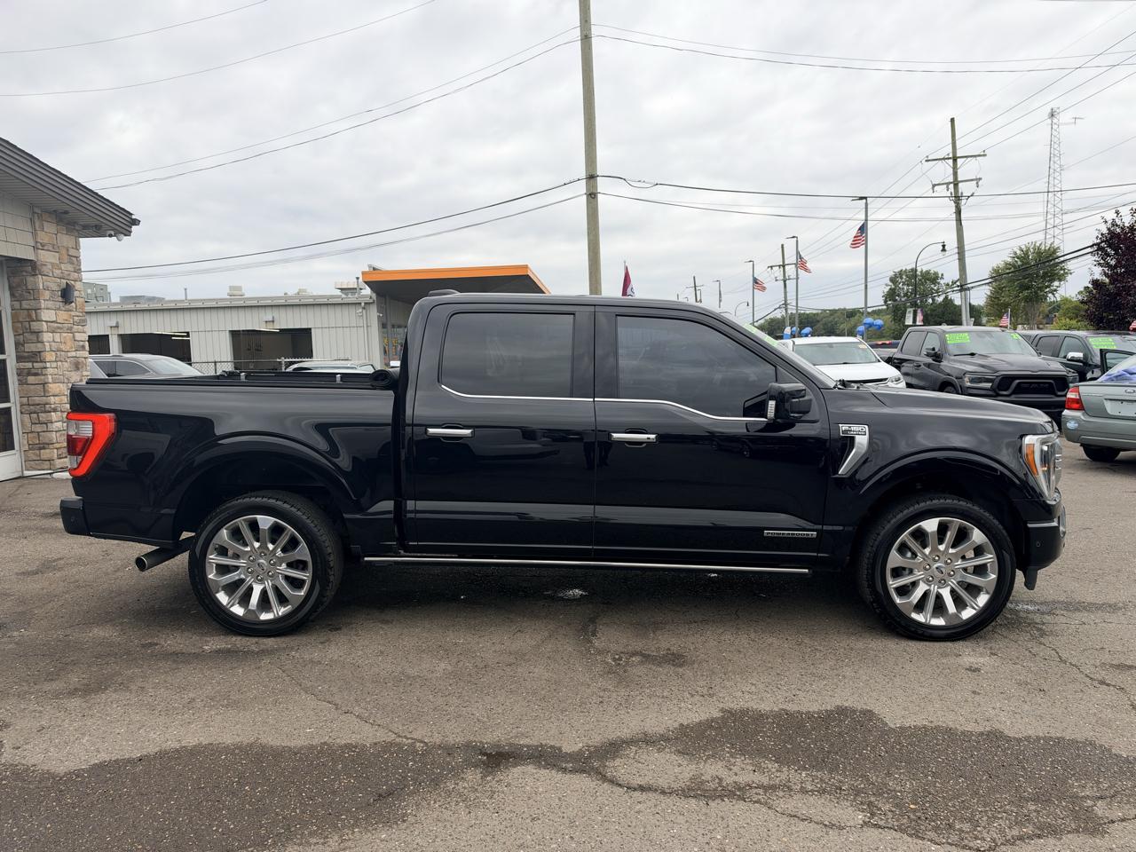 Ford F-150 Lariat SuperCrew 5.5-ft. Bed 4WD 2023