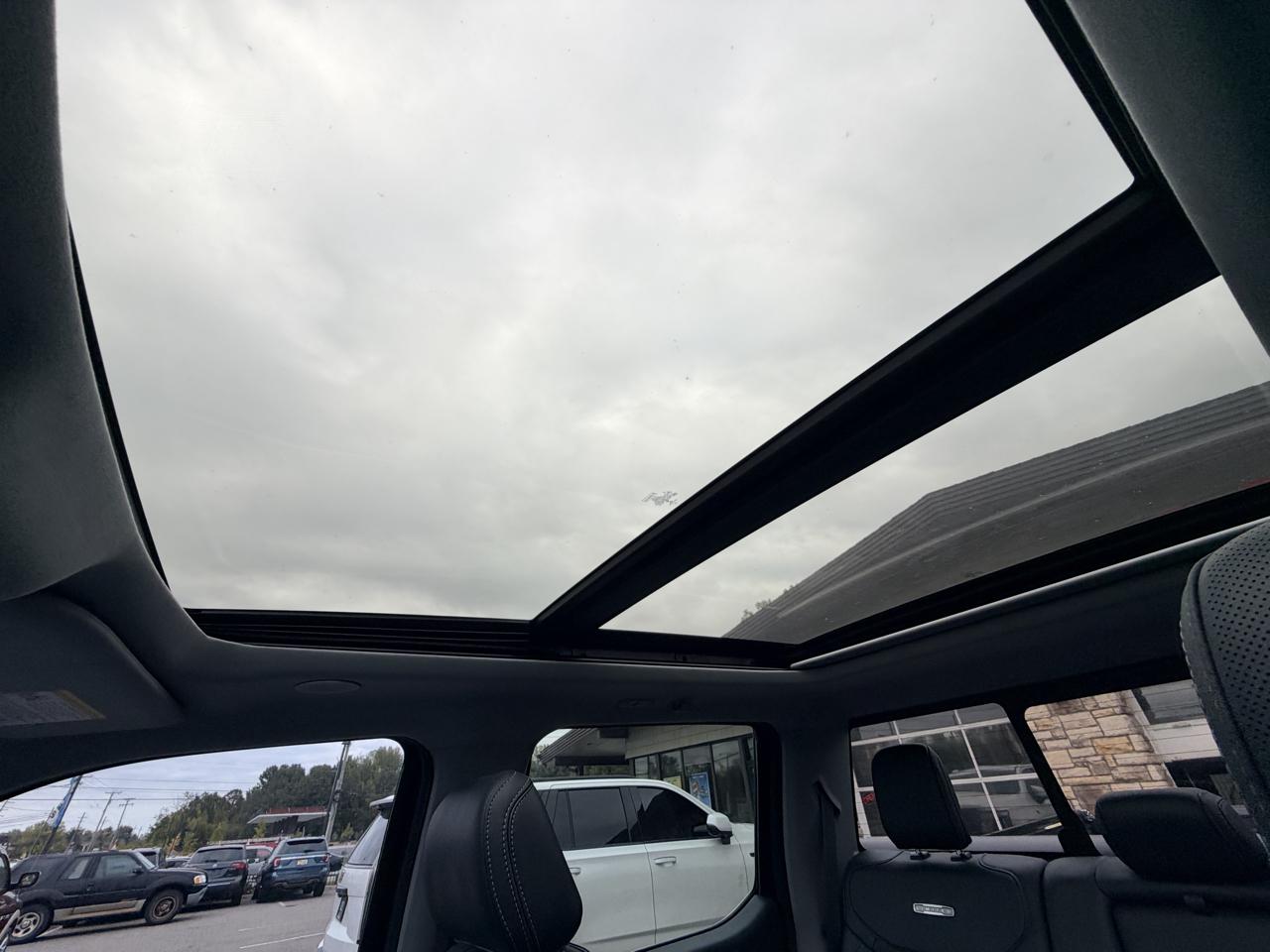 Ford F-150 Lariat SuperCrew 5.5-ft. Bed 4WD 2023
