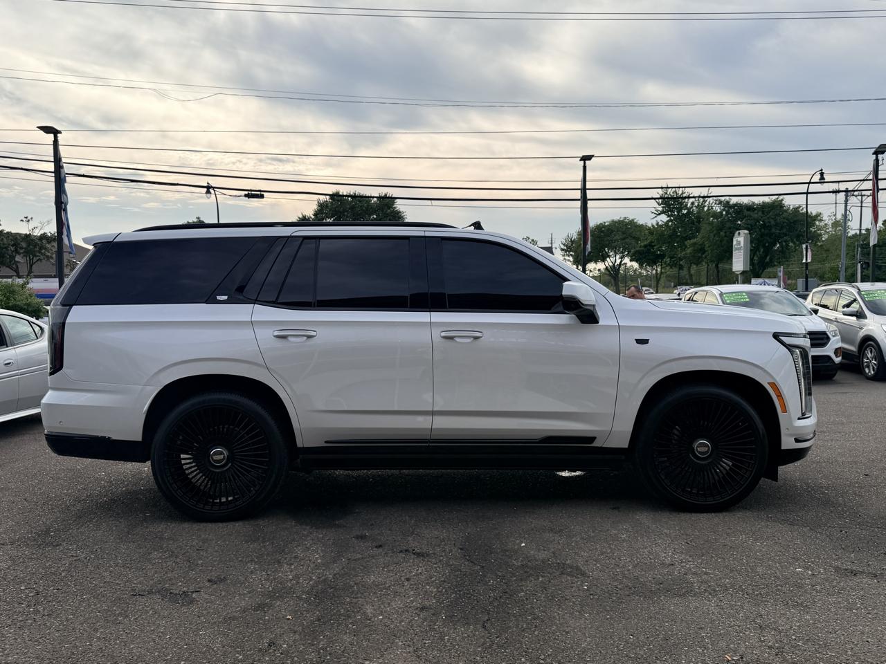 Cadillac Escalade Premium Luxury AWD 2025