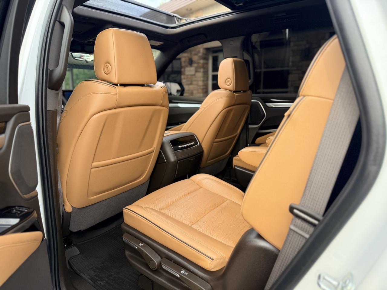 Cadillac Escalade Premium Luxury AWD 2025
