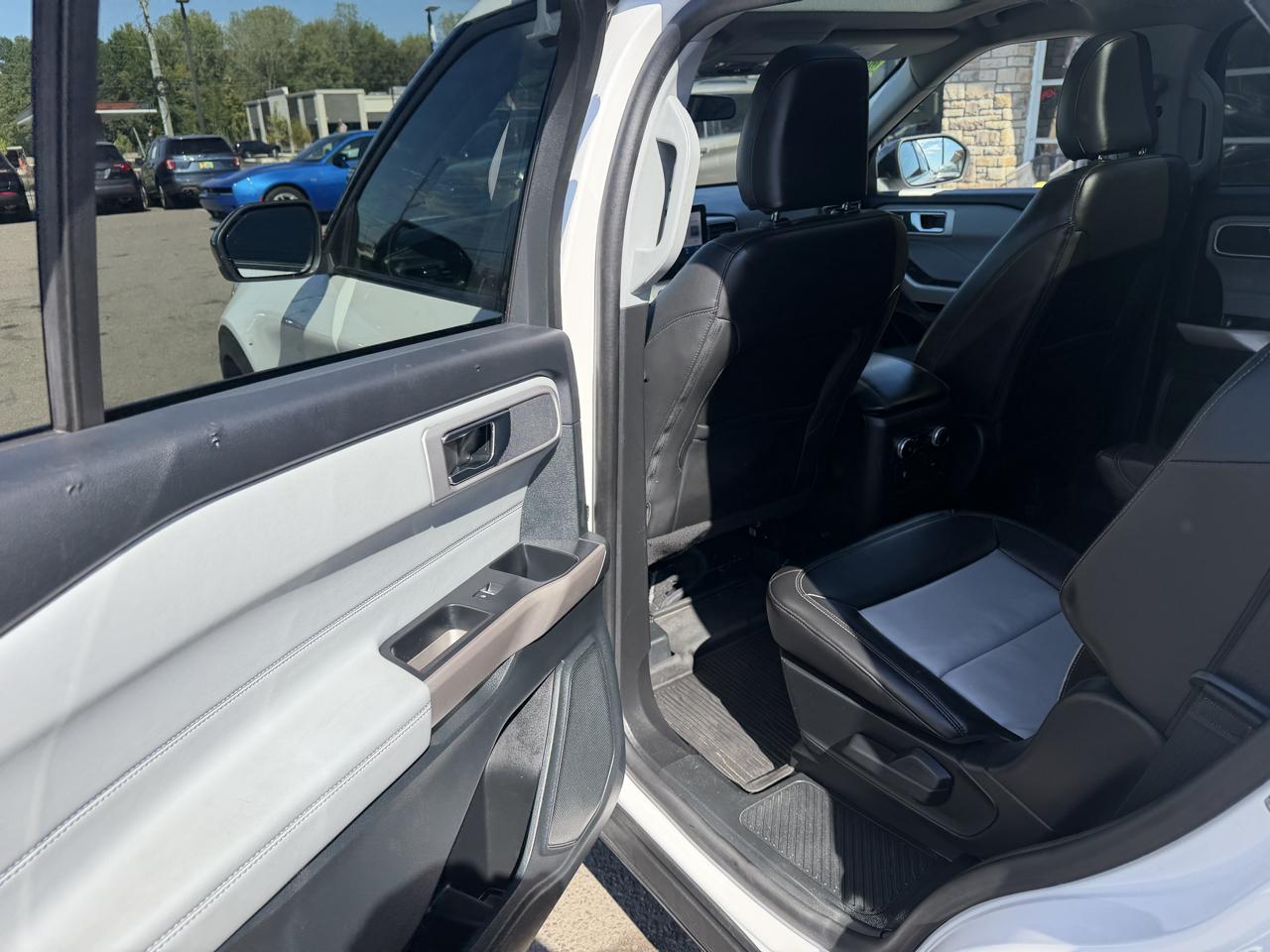 Ford Explorer XLT AWD 2024