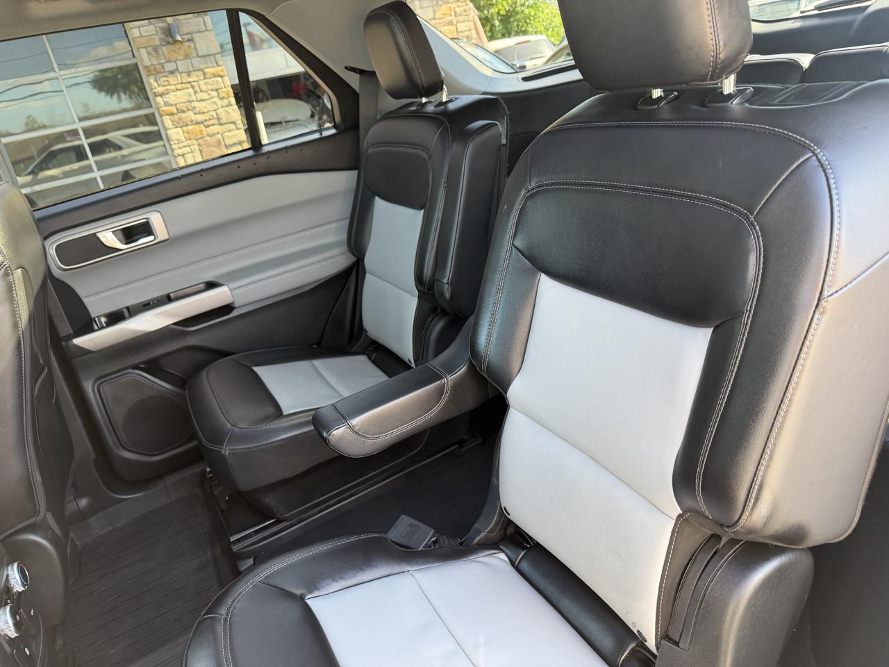 Ford Explorer XLT AWD 2024