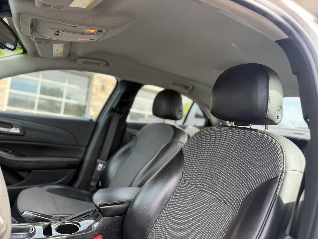 Chevrolet Malibu Limited photo 9