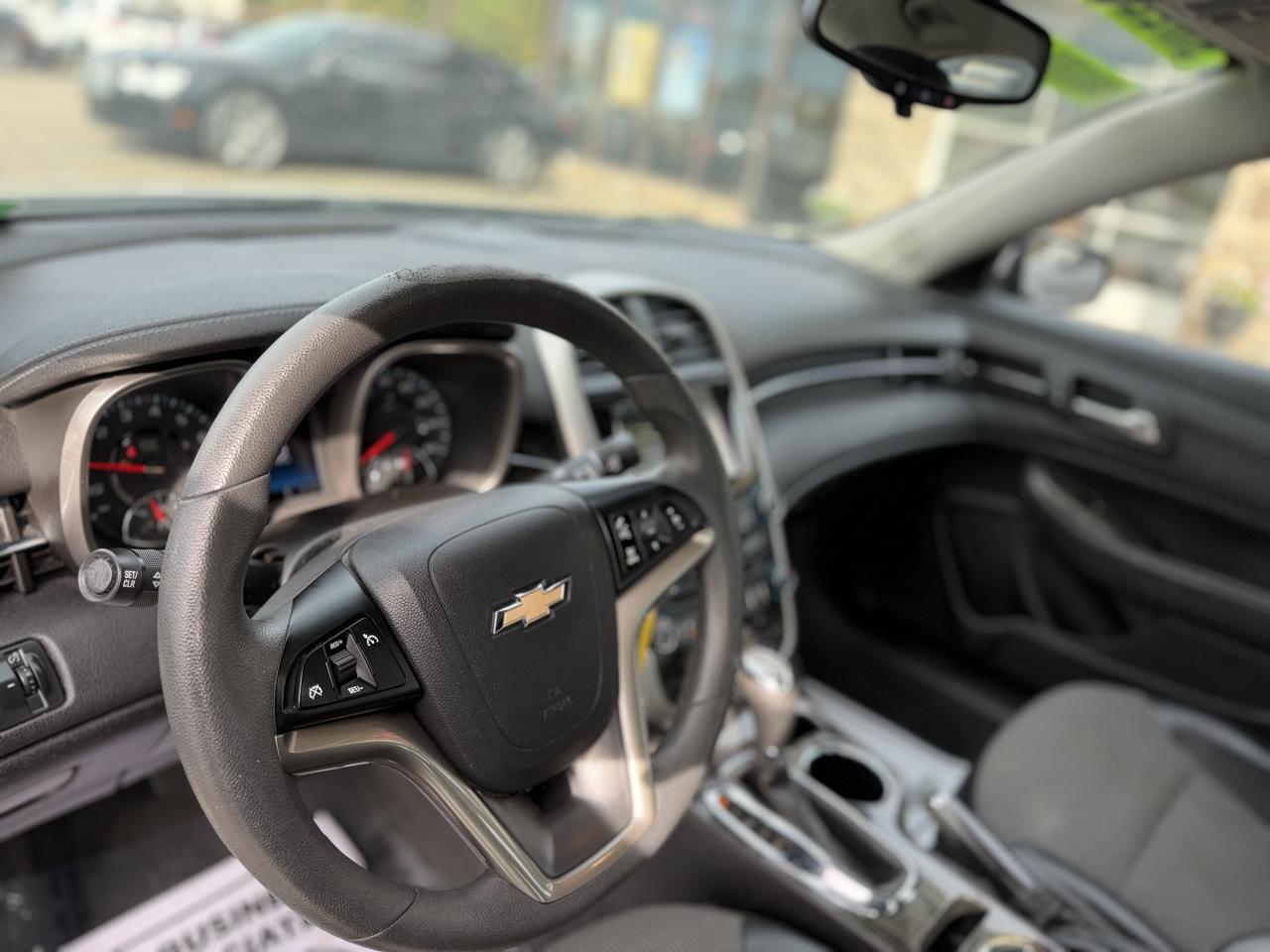 Chevrolet Malibu Limited photo 10