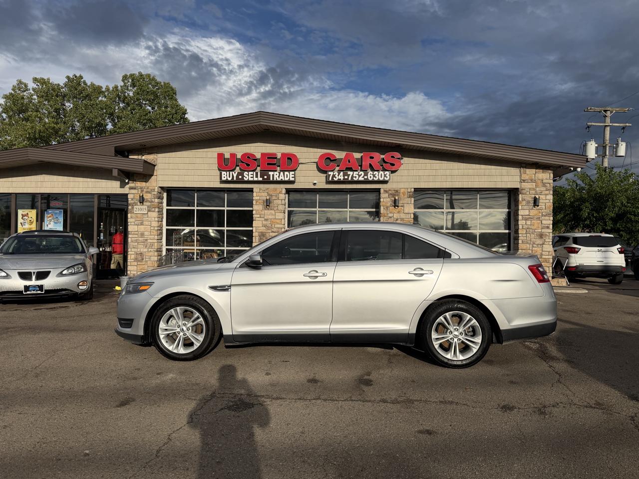 Ford Taurus SEL FWD 2015