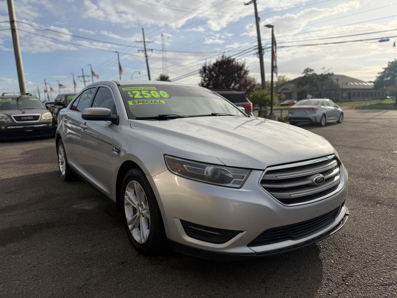 Ford Taurus SEL FWD 2015